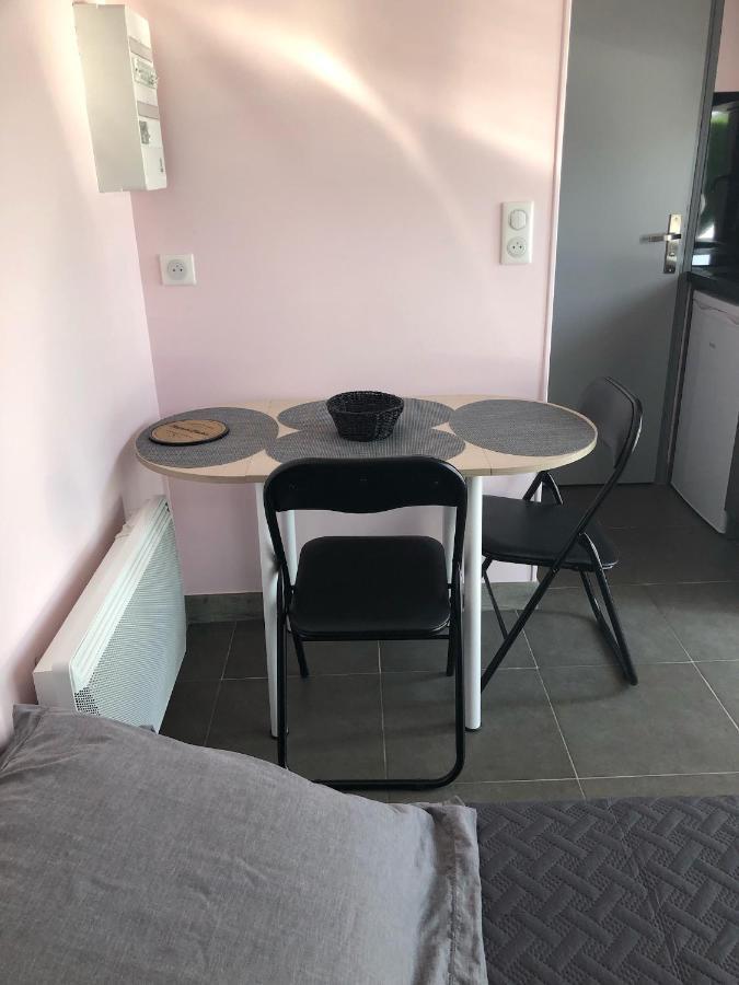 Chambres D'Hotes Chez Florence Montmerle-sur-Saone Luaran gambar