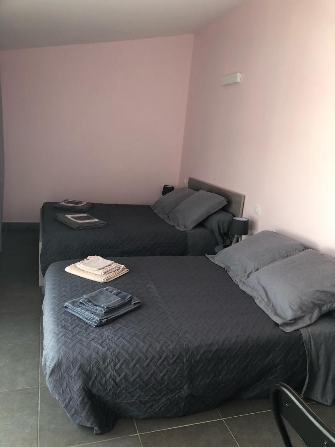 Chambres D'Hotes Chez Florence Montmerle-sur-Saone Luaran gambar