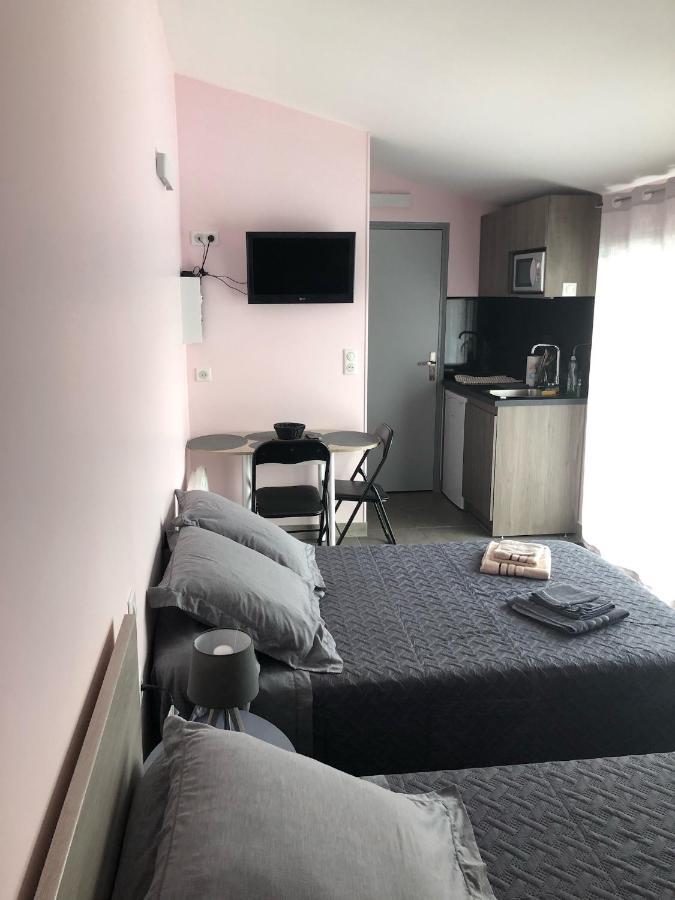 Chambres D'Hotes Chez Florence Montmerle-sur-Saone Luaran gambar