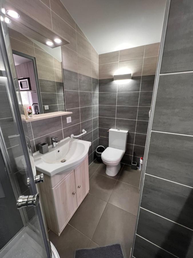 Chambres D'Hotes Chez Florence Montmerle-sur-Saone Luaran gambar